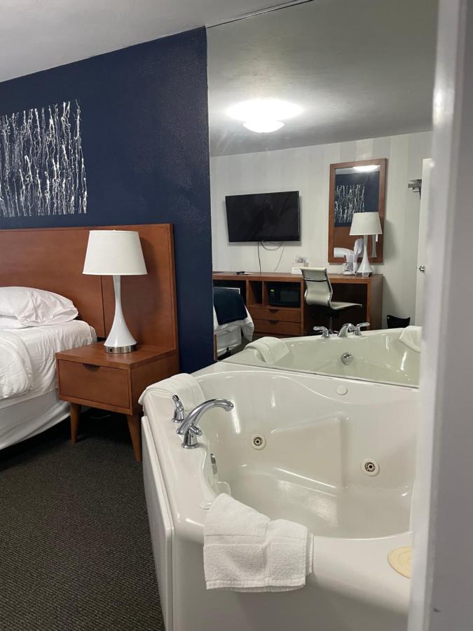 Starlite Resort Saugatuck Extérieur photo