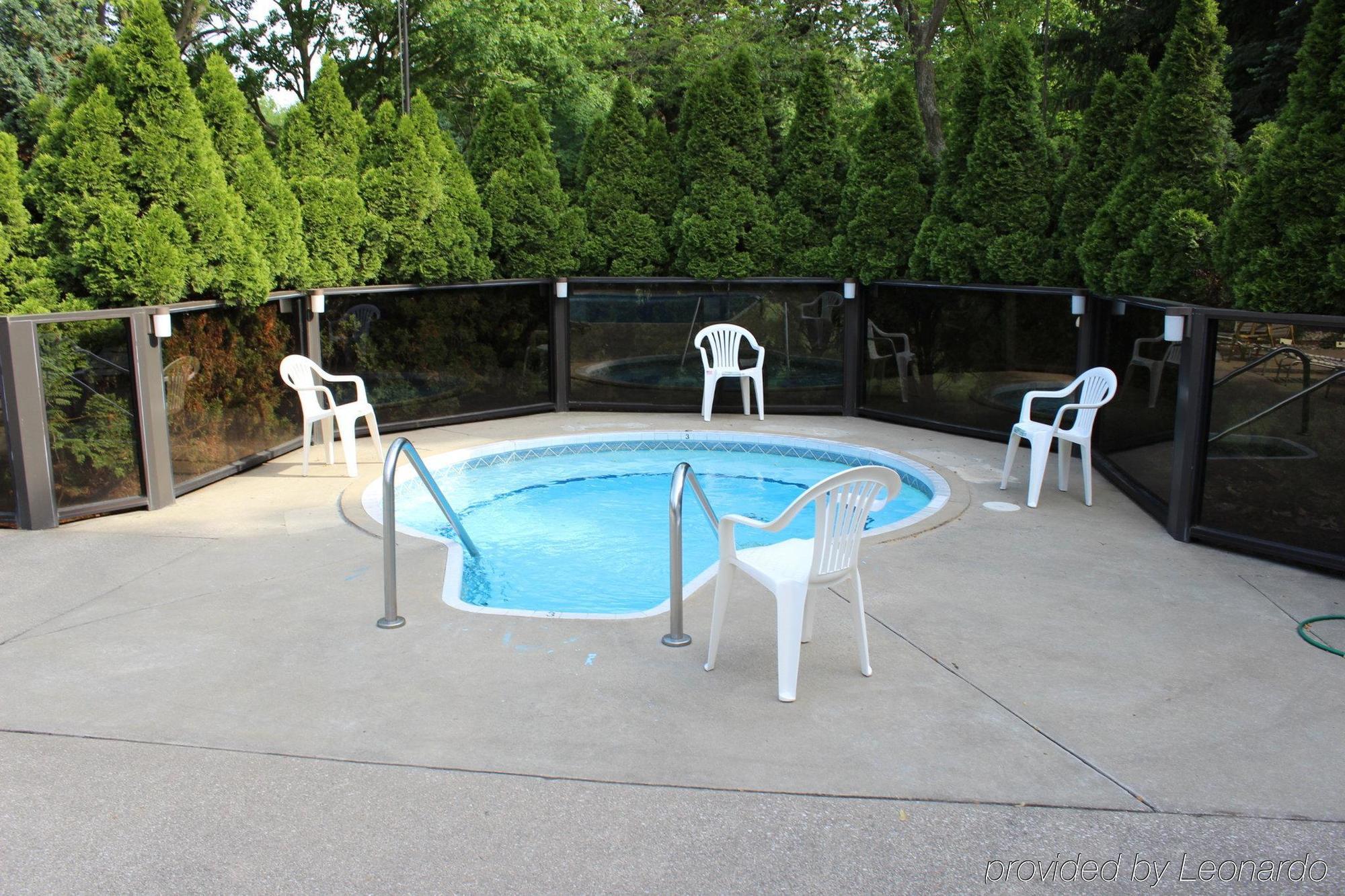 Starlite Resort Saugatuck Extérieur photo