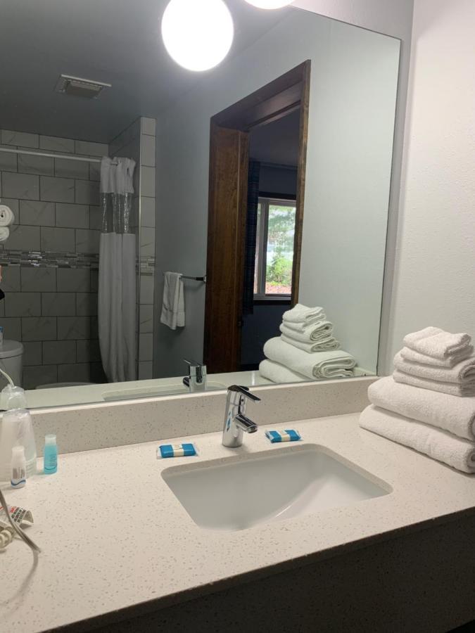 Starlite Resort Saugatuck Extérieur photo